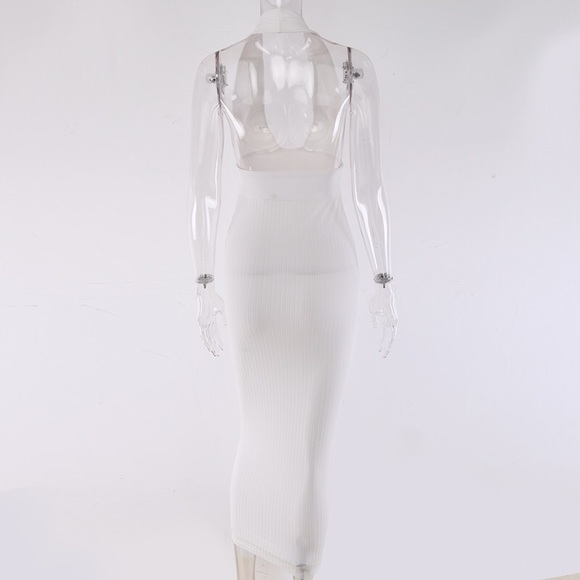 Halter dress - Picture 4 of 5